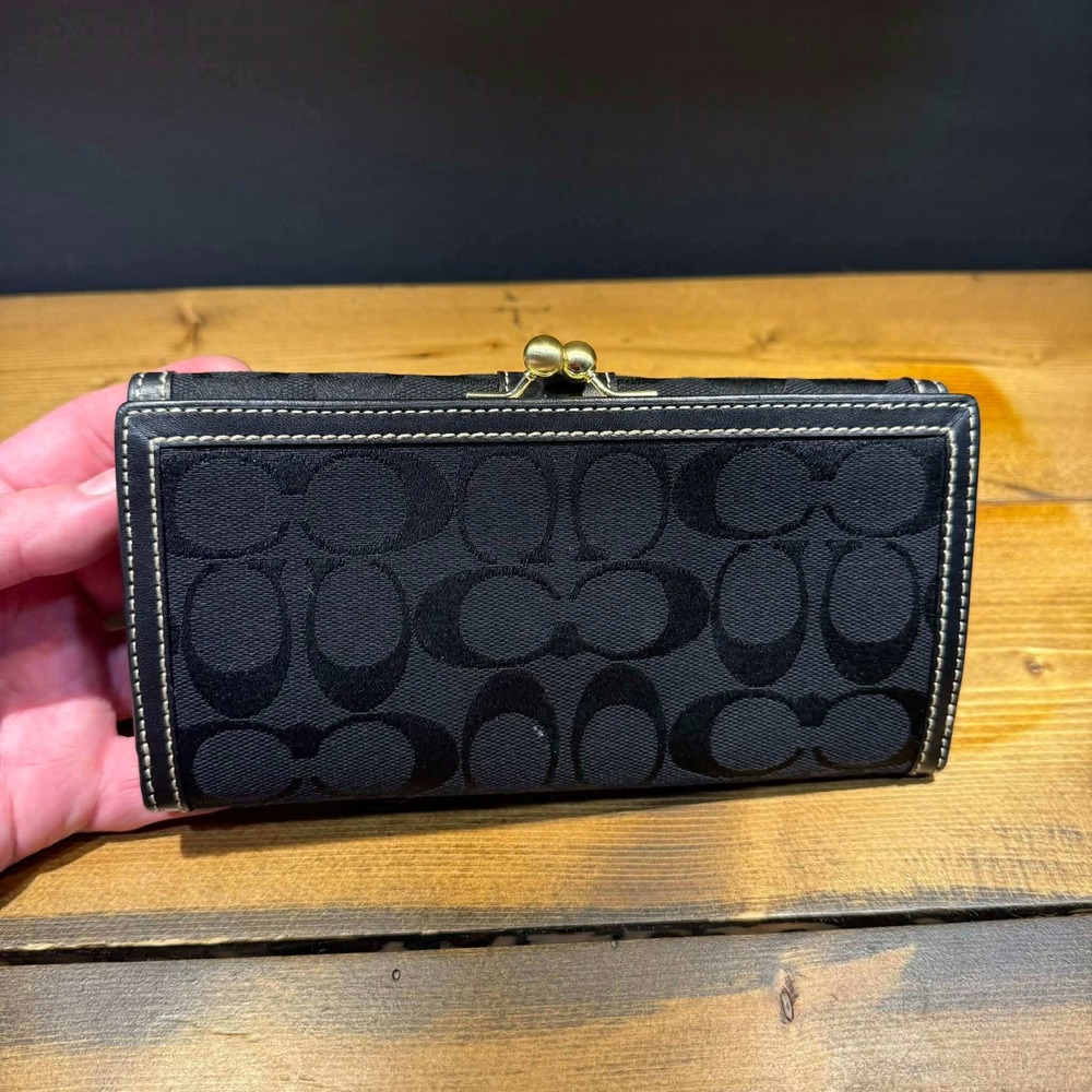 NWT! Vintage Coach Hampton Signature Framed Slim Envelope Kiss Lock Wallet Y2K - Picture 2 of 6